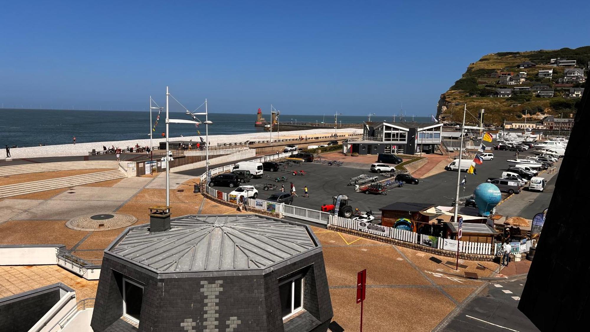 Le Maritime, Front De Mer Et Parking Sous-Terrain Fécamp Exteriér fotografie